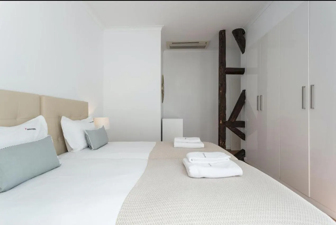 Pedrasnegras30 Lisbon Lofts & Apartments